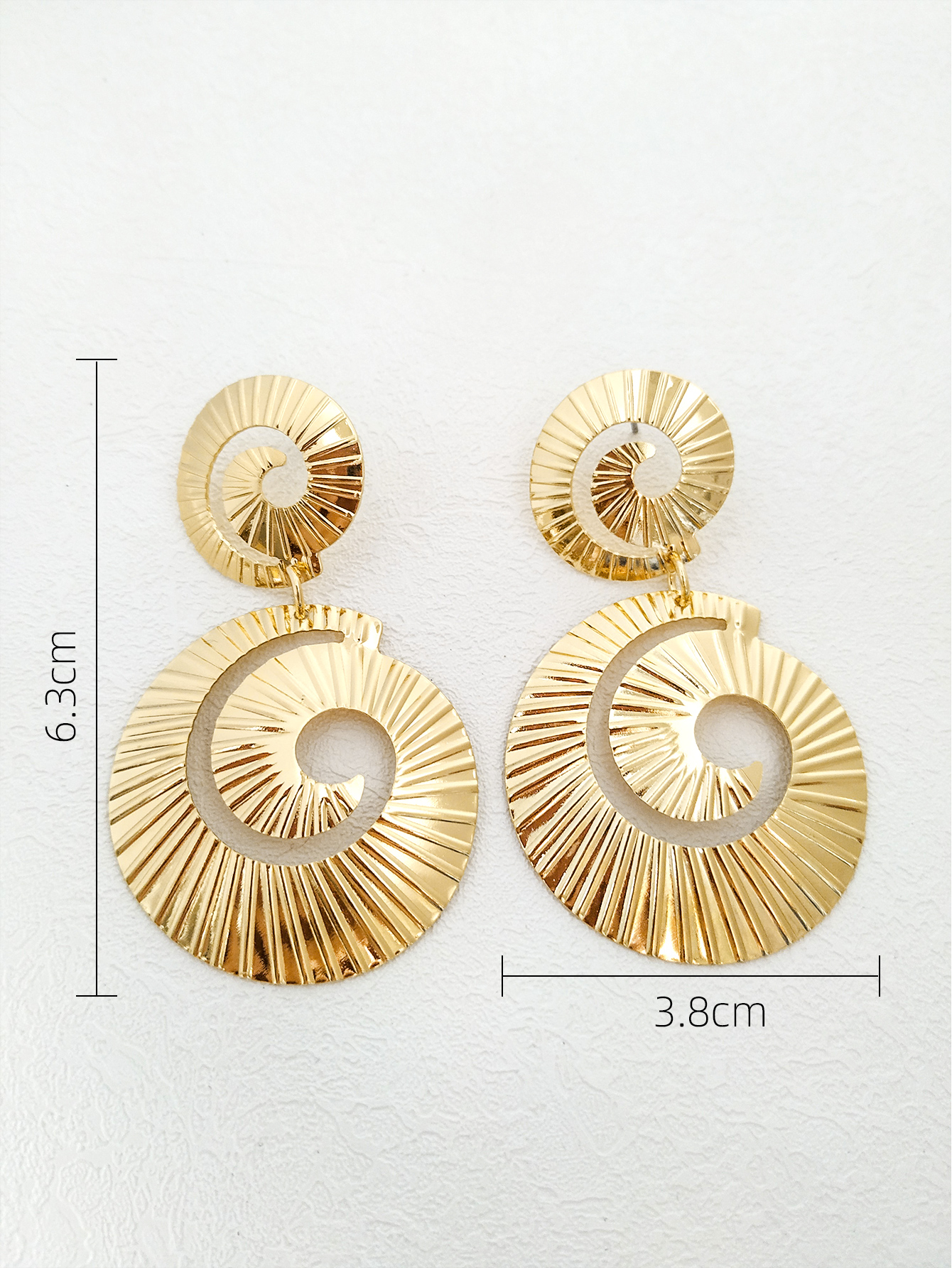 1 Pair Vacation Square Maple Leaf Heart Shape Plating Alloy Drop Earrings display picture 9