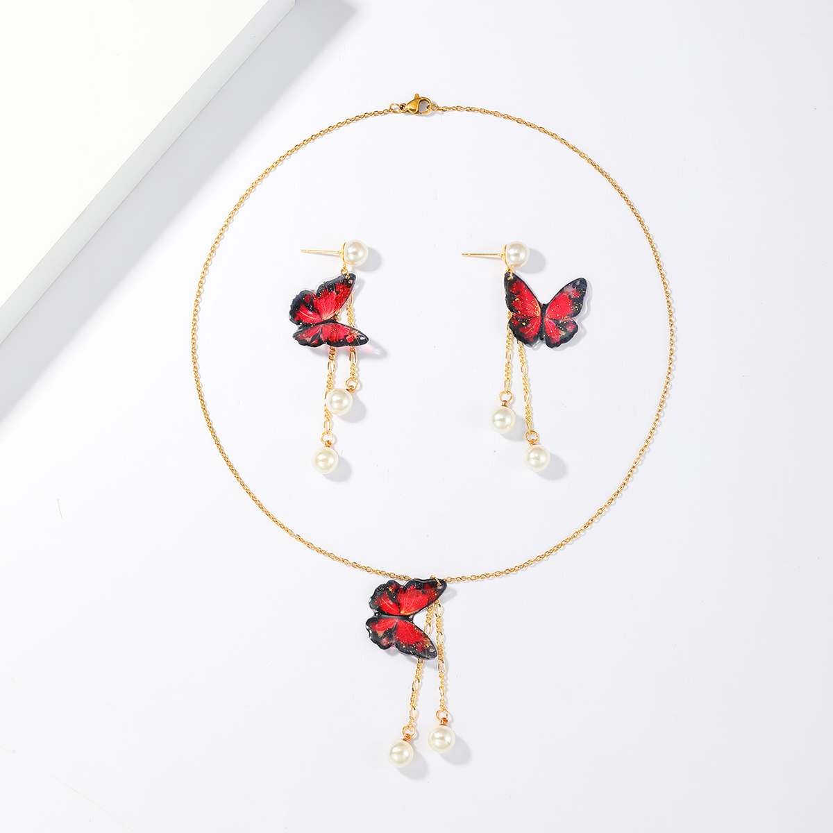 201 Edelstahl Imitationsperle 18 Karat Vergoldet Elegant Vintage-Stil Überzug Schmetterling Ohrringe Halskette display picture 5