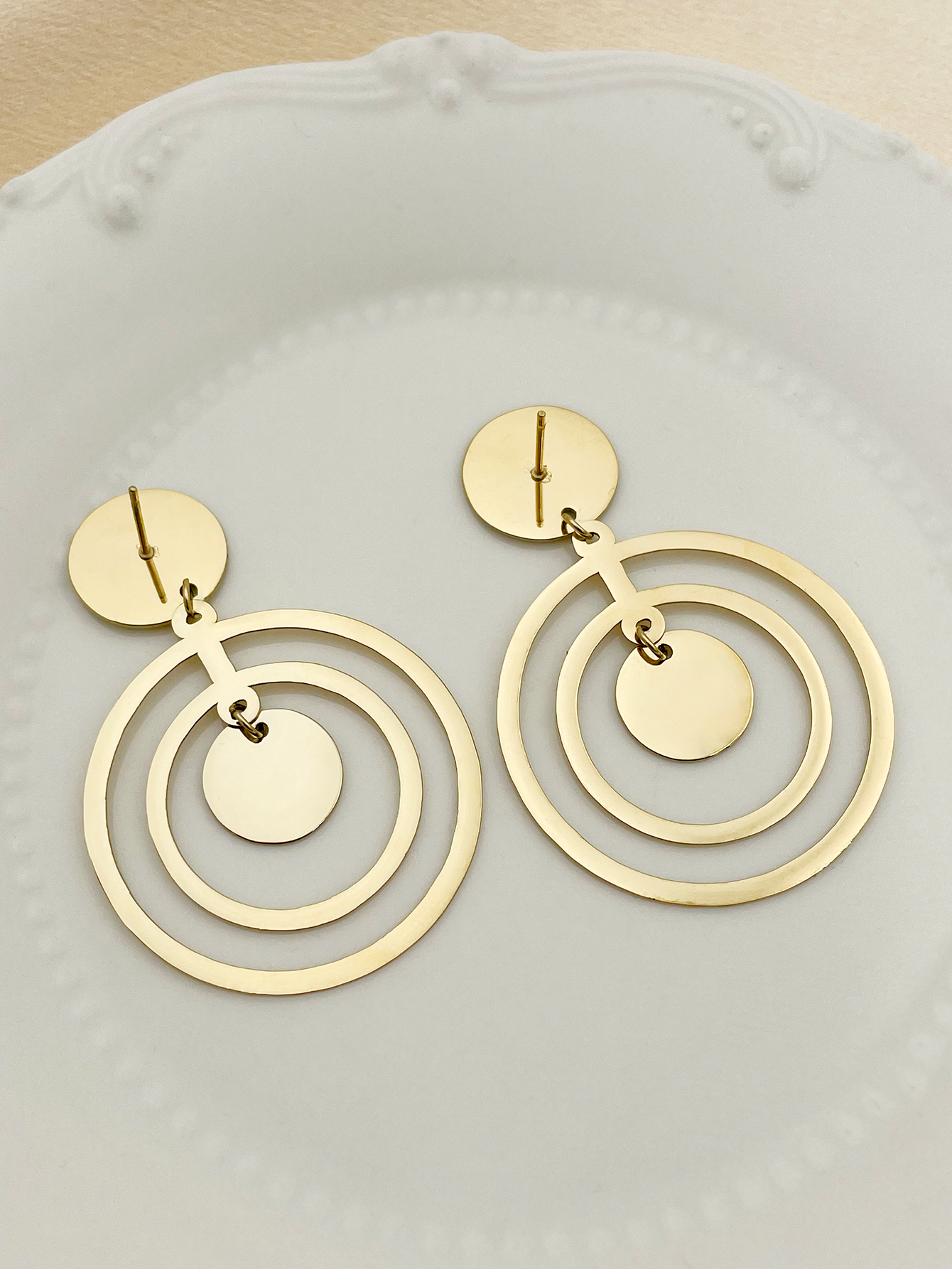 1 Pair Retro Round Polishing Plating 304 Stainless Steel 14K Gold Plated Drop Earrings display picture 2