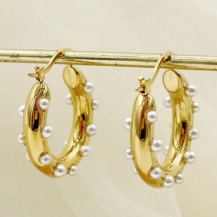 1 Pair Elegant U Shape Polishing Plating Inlay 304 Stainless Steel Pearl 14K Gold Plated Hoop Earrings display picture 1