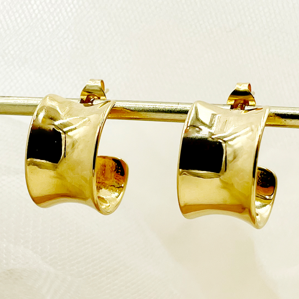 1 Pair Simple Style C Shape Polishing Plating 304 Stainless Steel 14K Gold Plated Ear Studs display picture 1