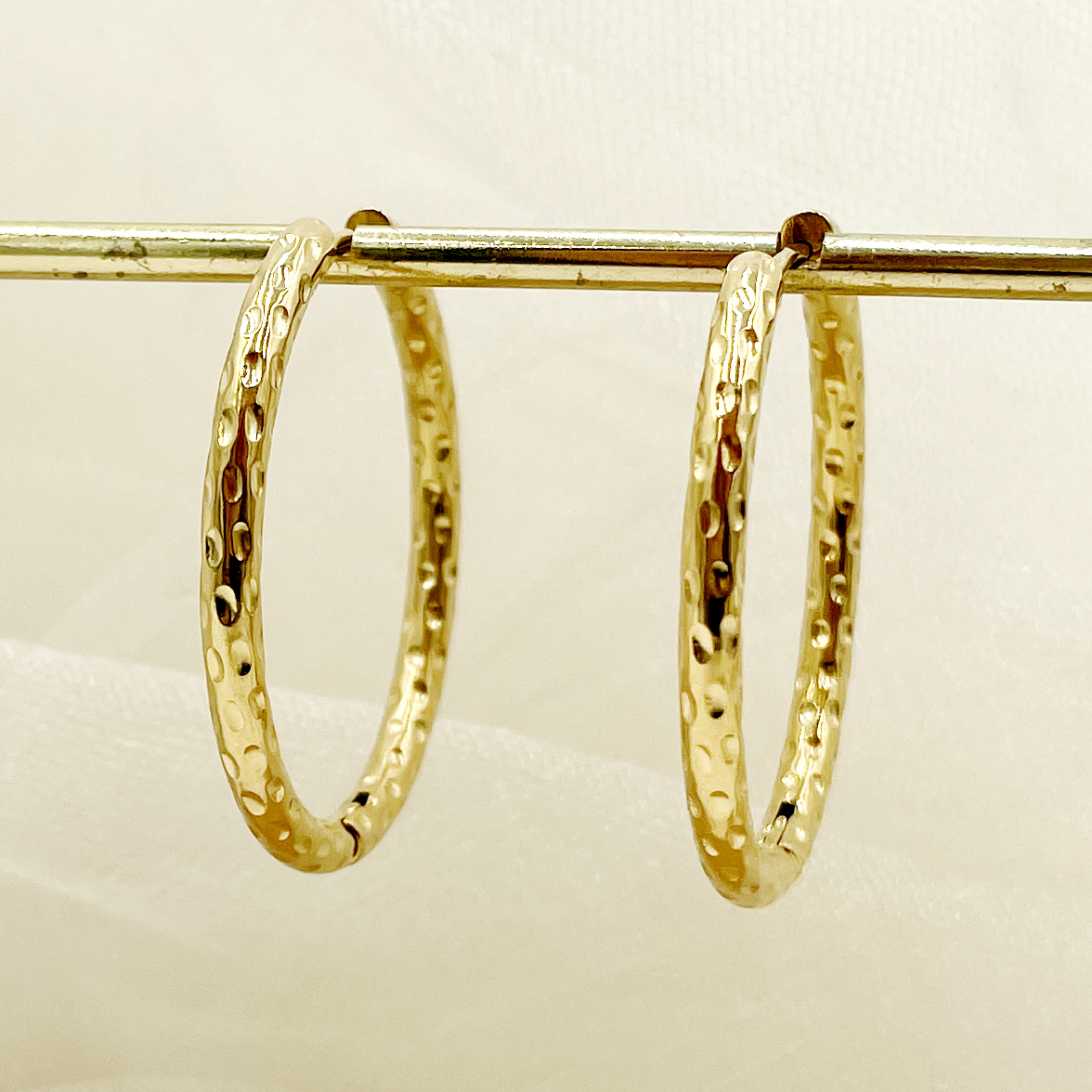 1 Pair Casual Simple Style Circle Polishing Plating 304 Stainless Steel 14K Gold Plated Hoop Earrings display picture 1