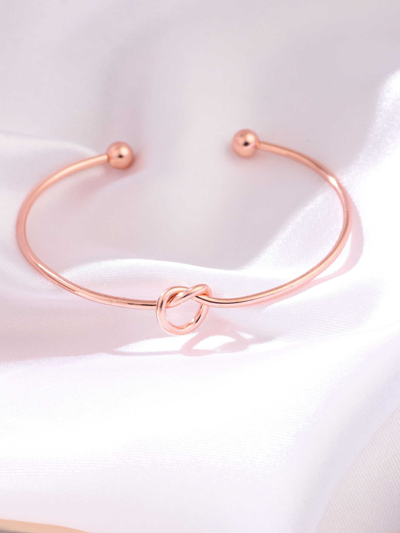Elegant Heart Shape Twist Alloy Plating Inlay Rhinestones Rose Gold Plated Women's Cuff Bracelets display picture 2