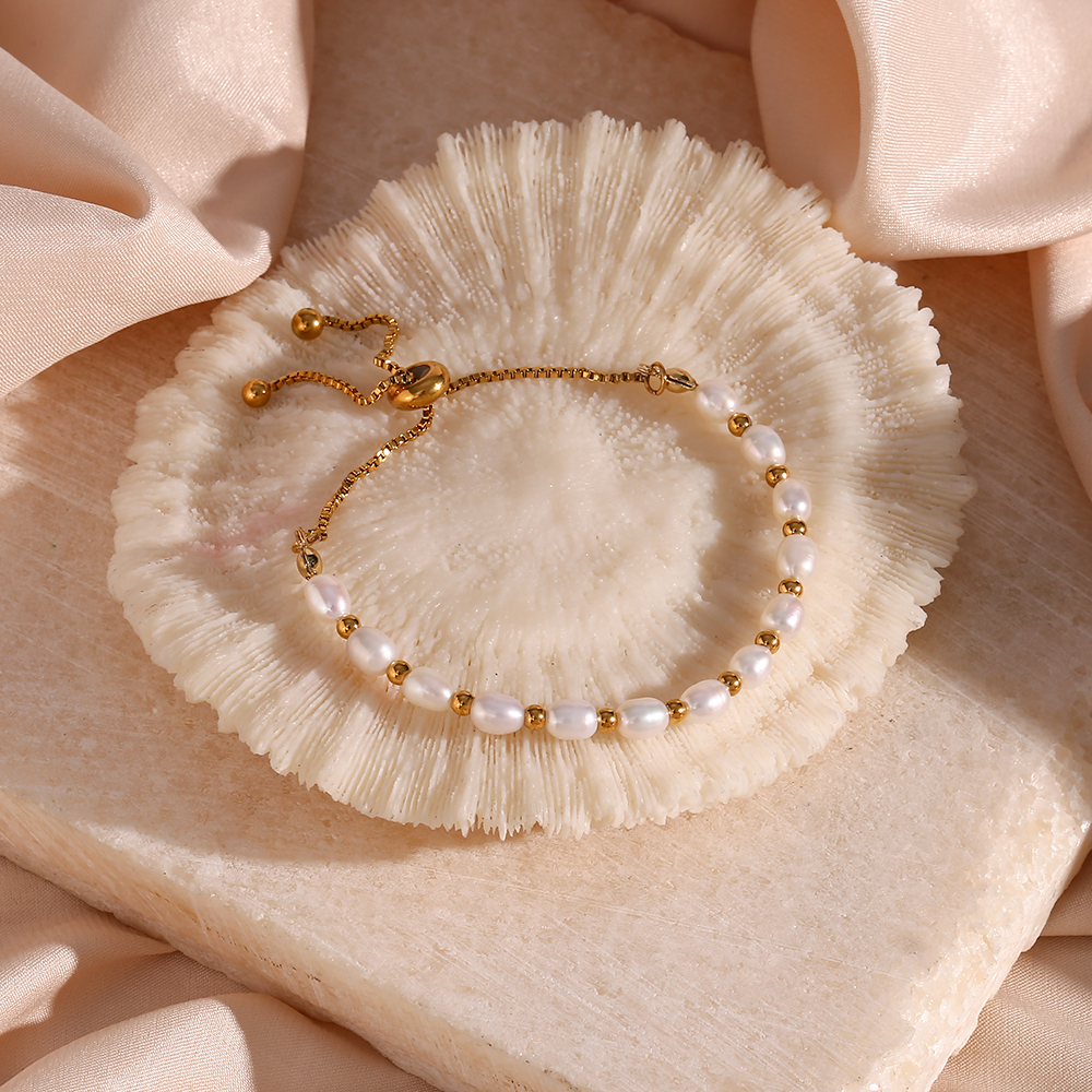 Wholesale Basic Simple Style Classic Style Round Freshwater Pearl 18k Gold Plated Bracelets display picture 9