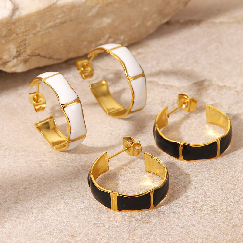 1 Paire Style Classique Forme C Émail Placage Acier Inoxydable Plaqué Or 18k Boucles D'oreilles display picture 5