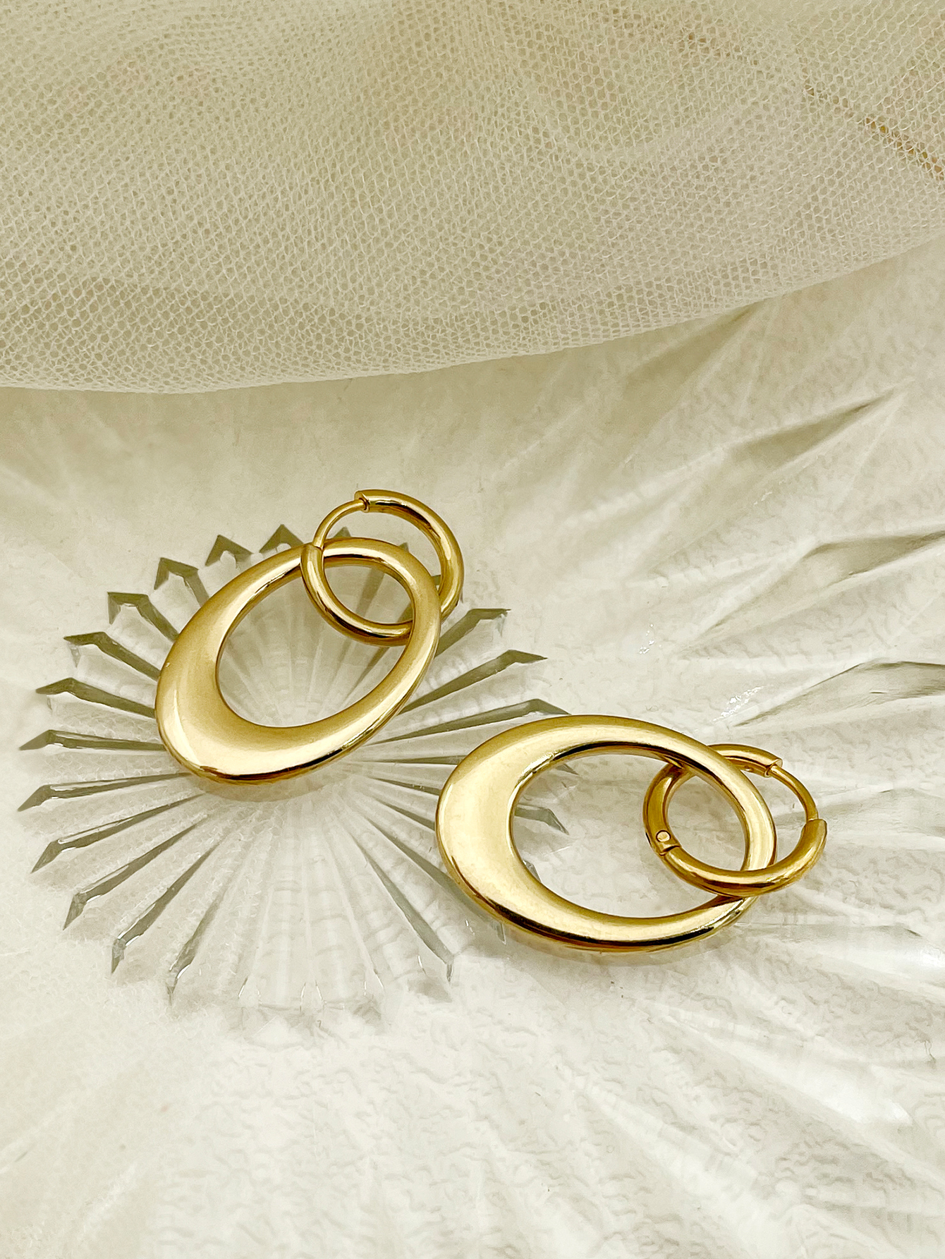 1 Pair Modern Style Simple Style Oval Plating 304 Stainless Steel 14K Gold Plated Drop Earrings display picture 2
