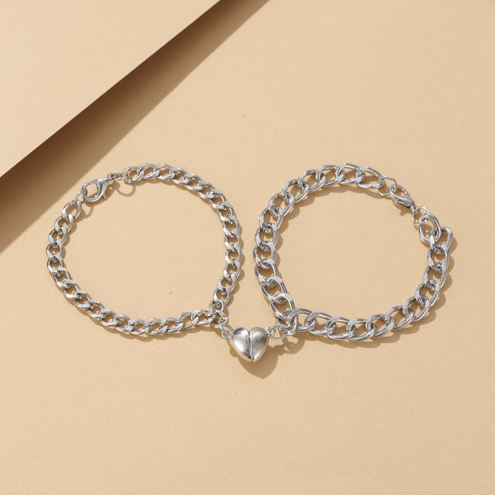 Romantic Simple Style Heart Shape Alloy Wholesale Bracelets display picture 3