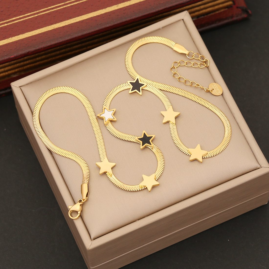 Stainless Steel 18K Gold Plated Simple Style Commute Plating Star Earrings Necklace display picture 2