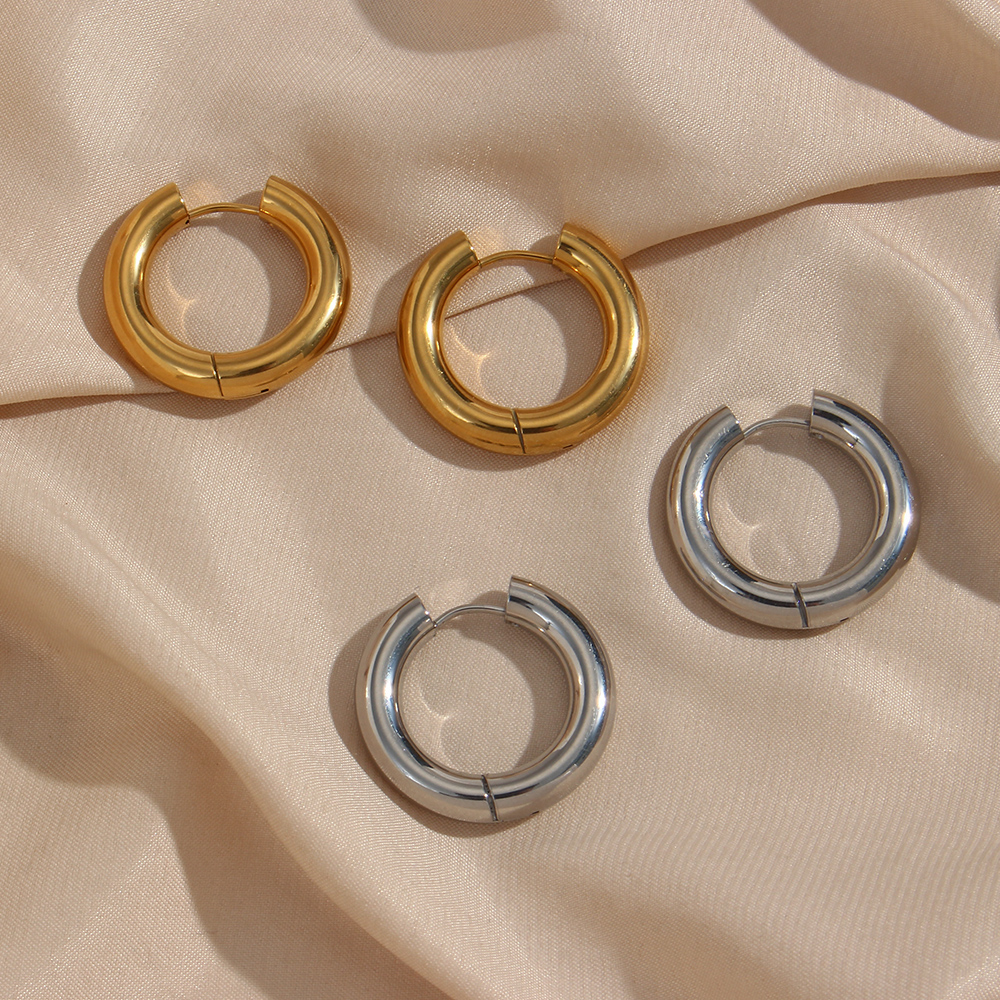 1 Pair Simple Style Round Plating Stainless Steel 18k Gold Plated Hoop Earrings display picture 12