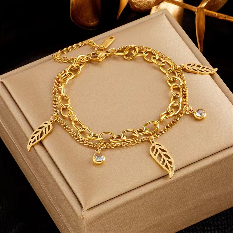 Style Simple Commuer Feuilles Acier Inoxydable 304 Plaqué Or 18K Strass Artificiels Bracelets En Masse display picture 1