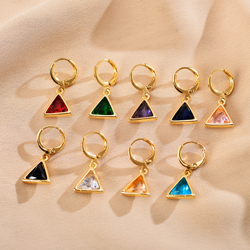 1 Pair Casual Elegant Simple Style Triangle Inlay Copper Zircon 18K Gold Plated Drop Earrings display picture 10