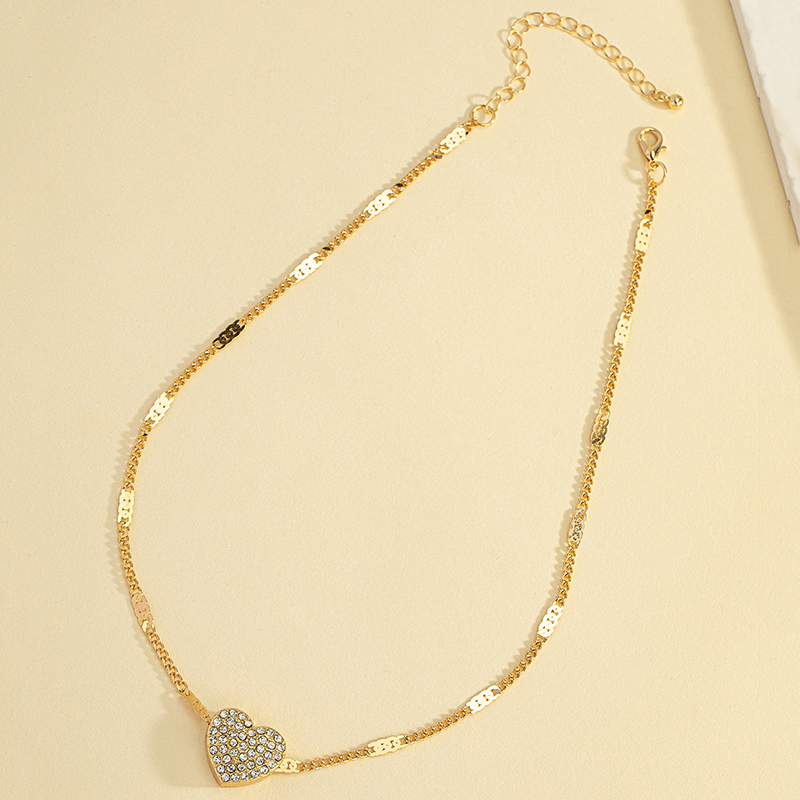 Wholesale Jewelry Ins Style Commute Heart Shape Alloy Rhinestones Pendant Necklace display picture 6