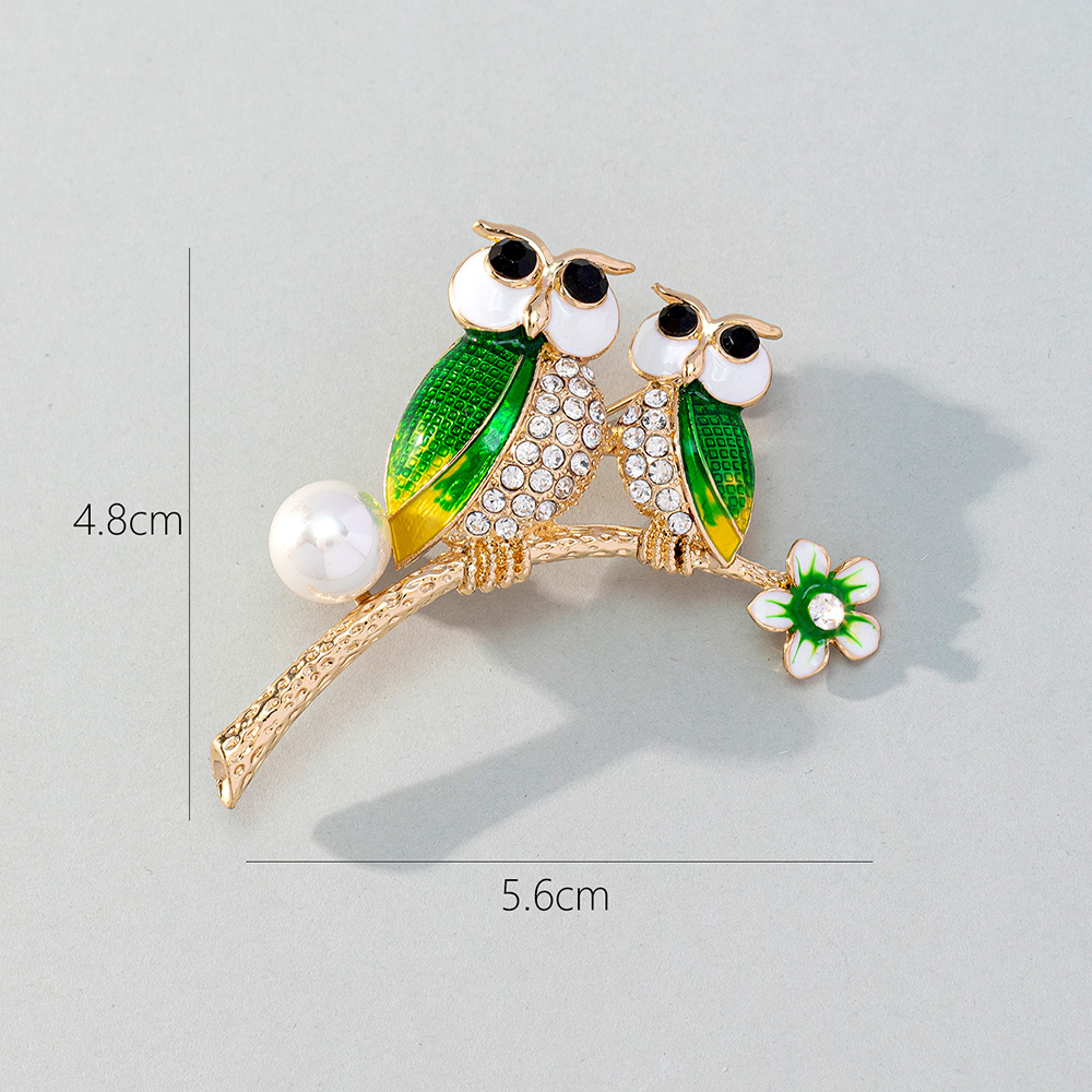 Elegant Bird Alloy Inlay Artificial Pearls Rhinestones Women's Brooches 1 Piece display picture 4