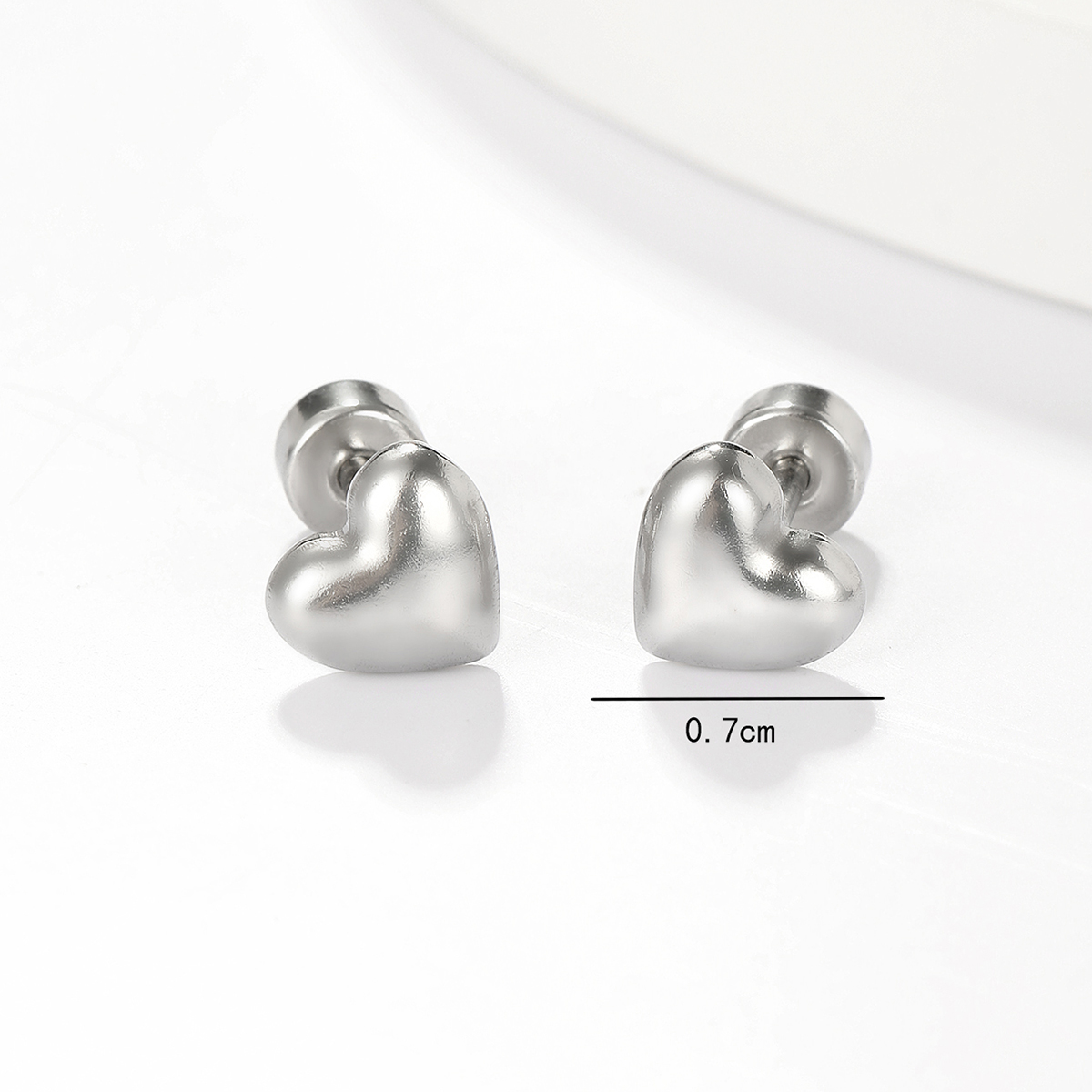 1 Pair Sweet Simple Style Heart Shape Plating 201 Stainless Steel 18K Gold Plated Ear Studs display picture 4