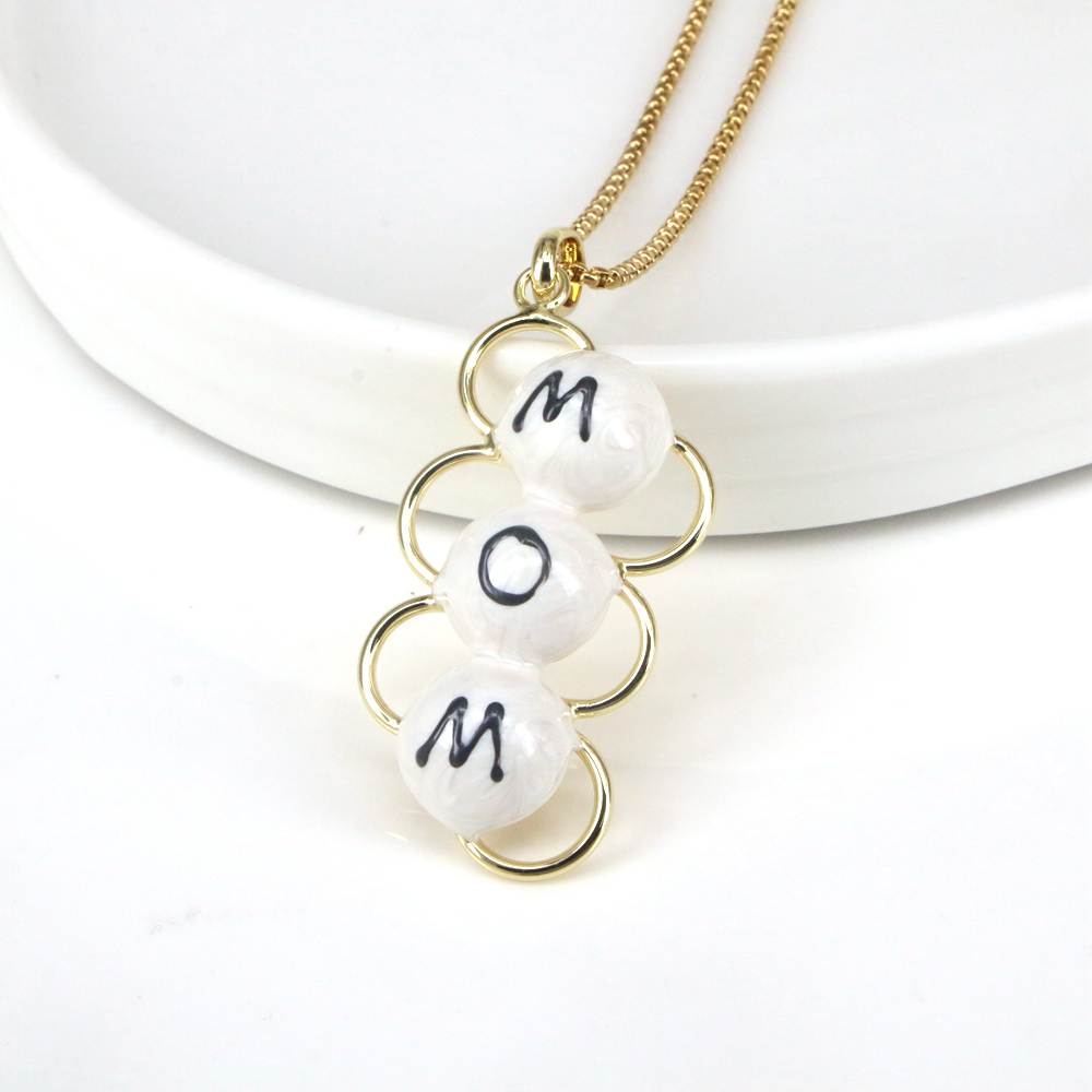 Elegant Mama Geometric Letter Copper Gold Plated Pendant Necklace In Bulk display picture 5