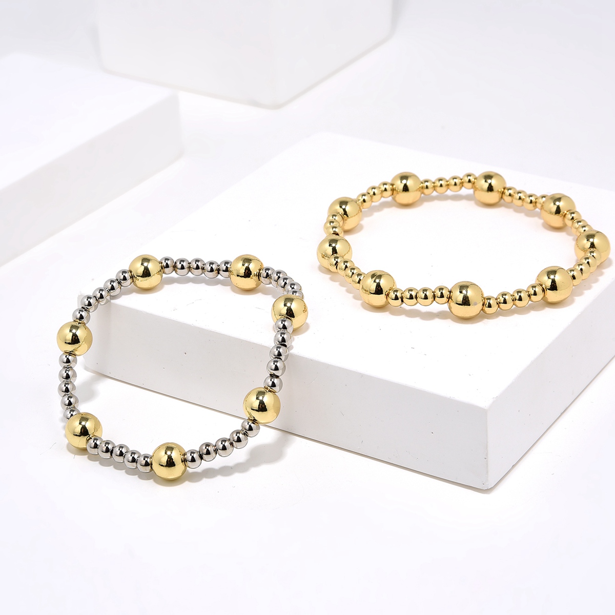 Retro Klassischer Stil Runden Kupfer Perlen Handgemacht Überzug Vergoldet Armbänder display picture 3
