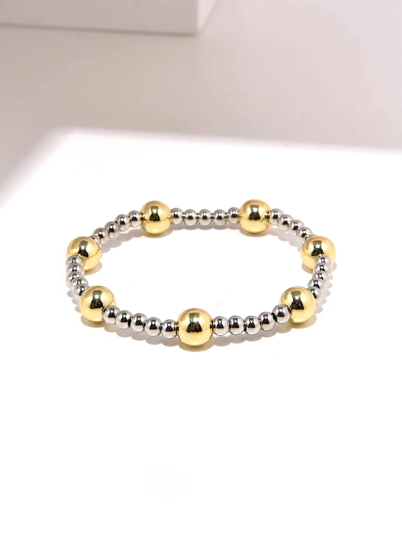 Retro Klassischer Stil Runden Kupfer Perlen Handgemacht Überzug Vergoldet Armbänder display picture 1