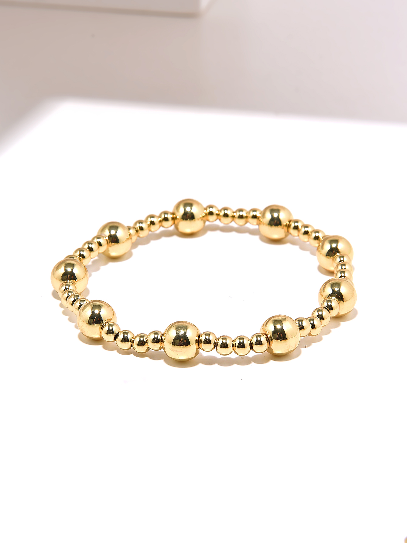 Retro Klassischer Stil Runden Kupfer Perlen Handgemacht Überzug Vergoldet Armbänder display picture 2