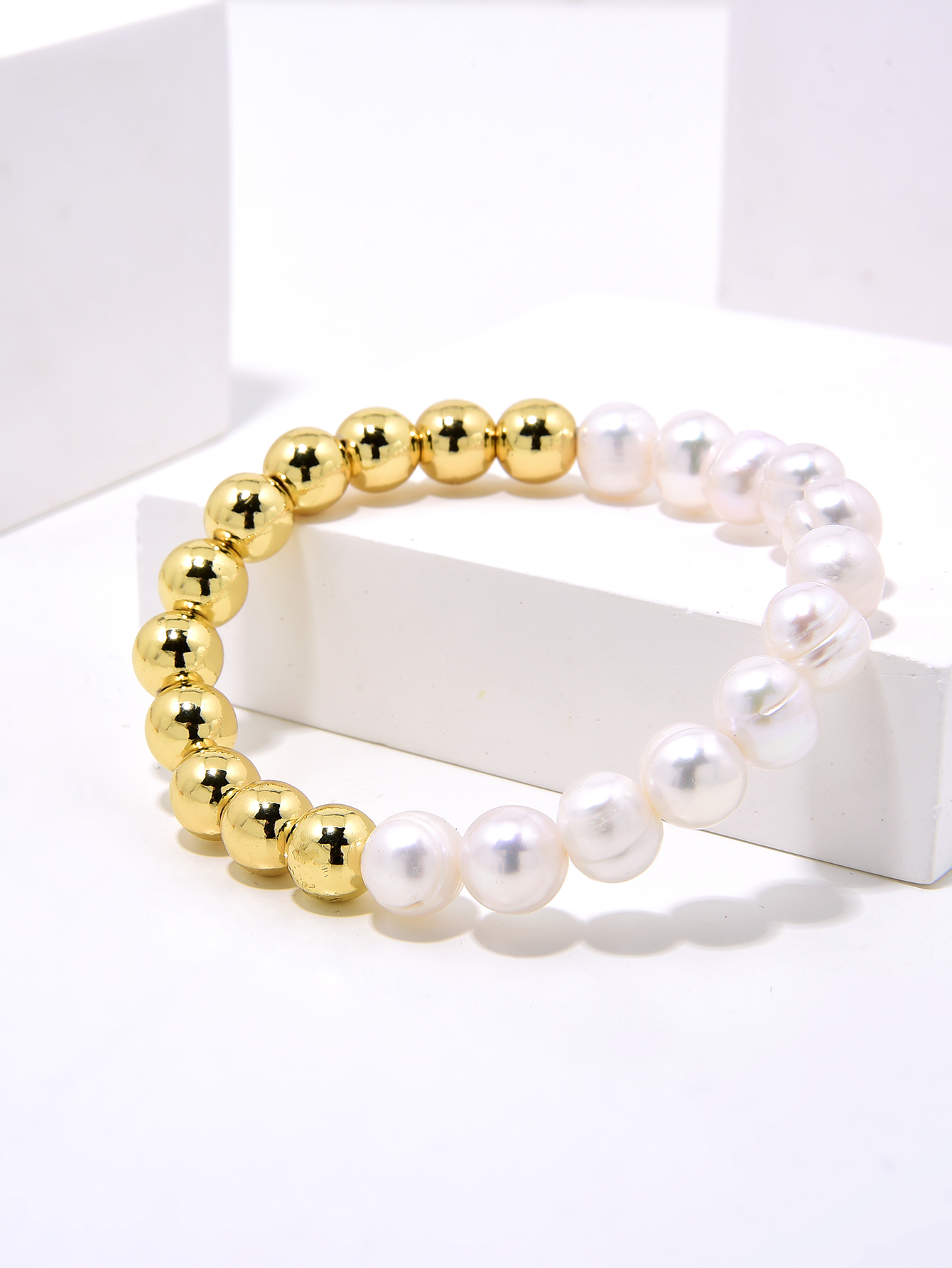 Elegant Classic Style Round Freshwater Pearl Copper Beaded Handmade Plating Gold Plated Bracelets display picture 4