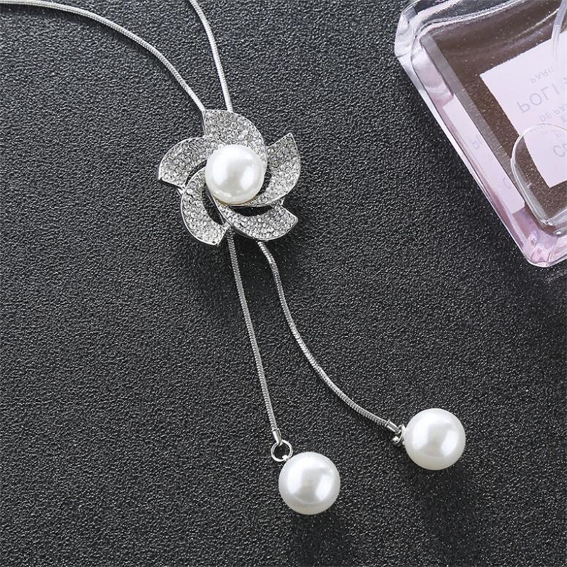 Wholesale Jewelry Elegant Streetwear Flower Alloy Artificial Rhinestones Artificial Pearls Sweater Chain display picture 8