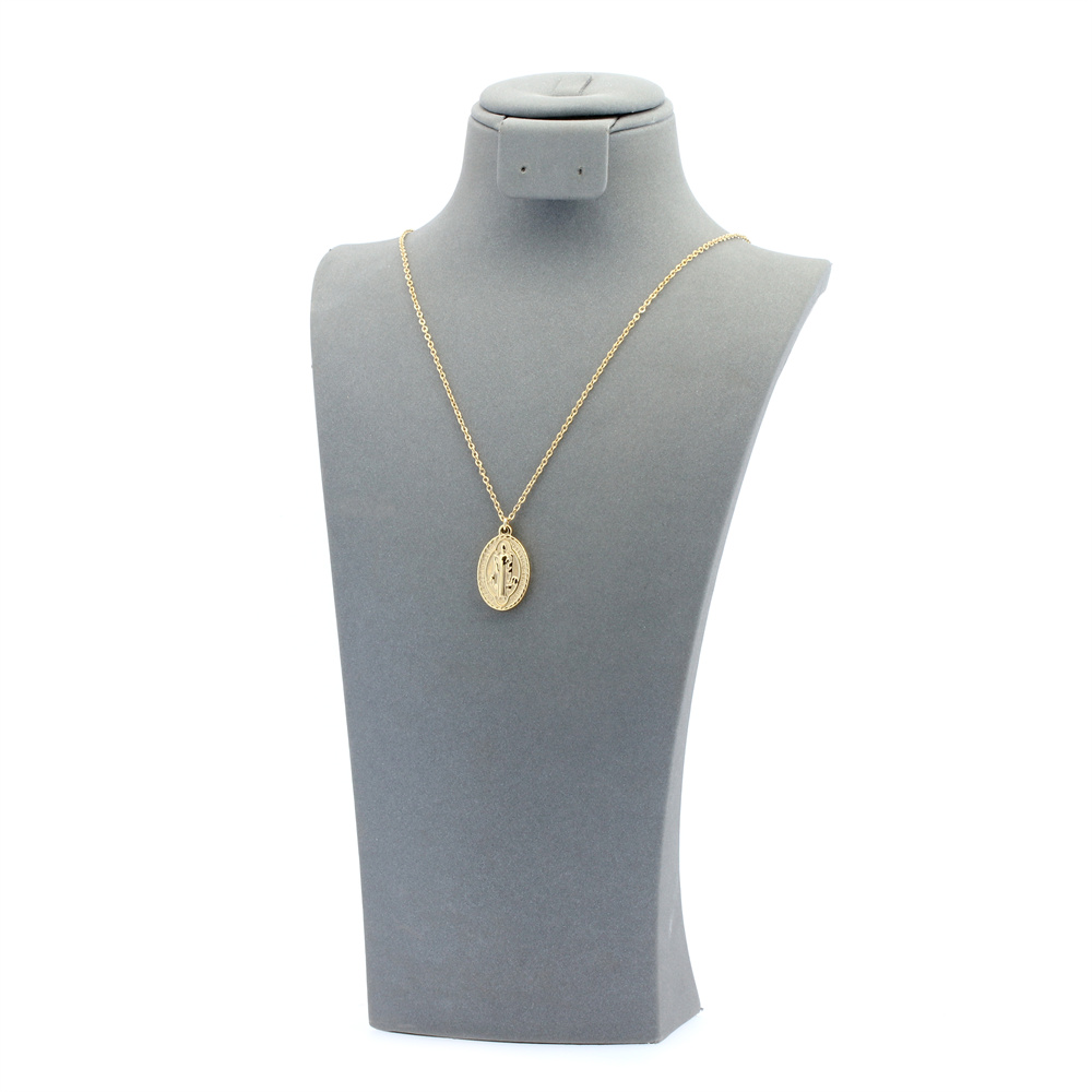 Retro Simple Style Oval Stainless Steel Plating Gold Plated Pendant Necklace display picture 4