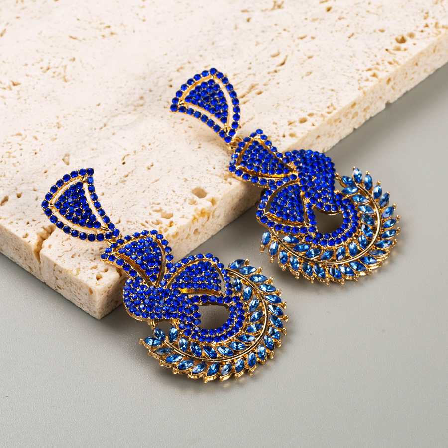 Glam Shiny Leaves Alloy Plating Inlay Rhinestones Glass Gold Plated Silver Plated Women's Drop Earrings display picture 4
