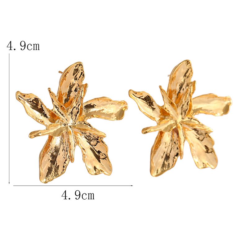 Elegant Leaves Flower Metal Plating Gold Plated Women's Ear Studs display picture 1
