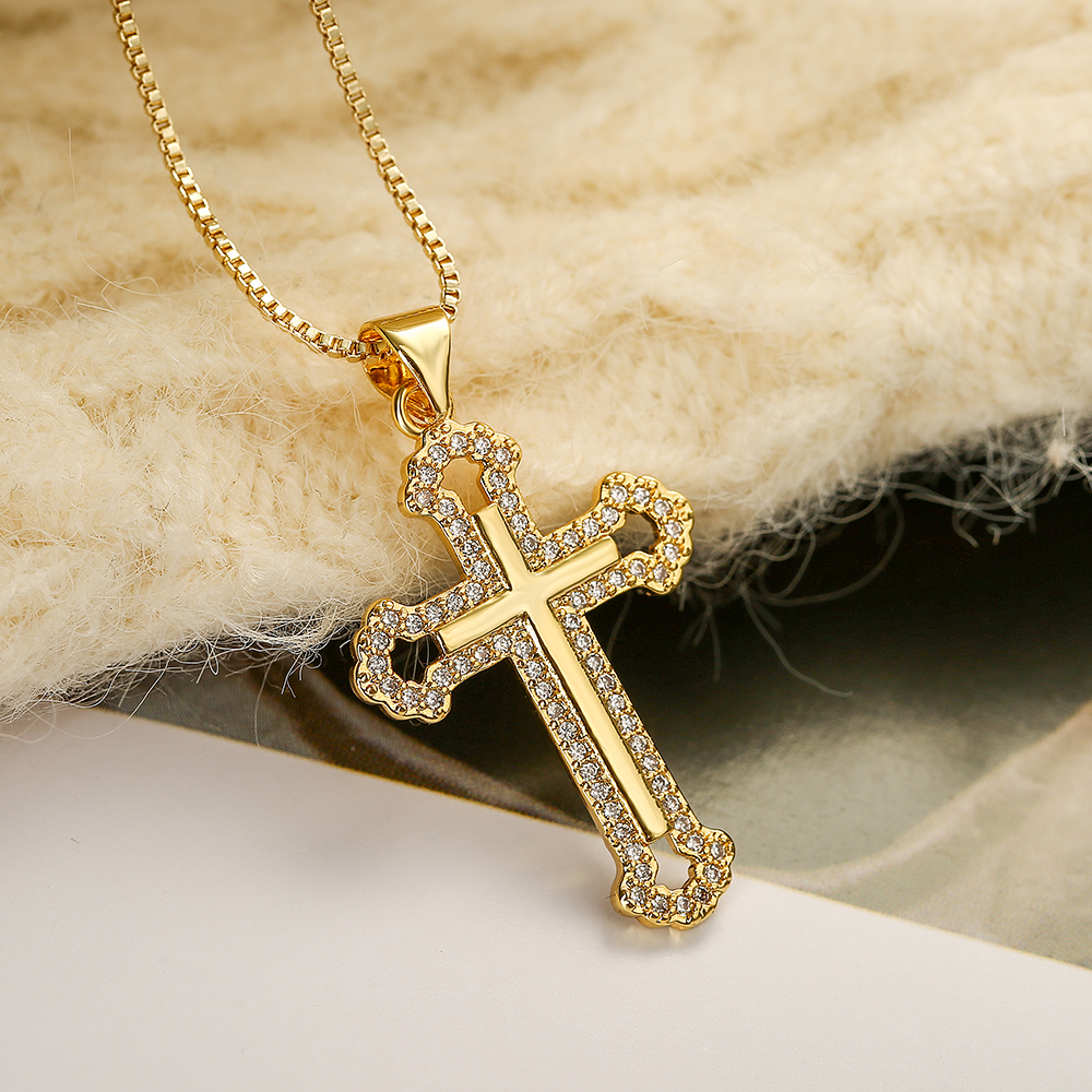 Shiny Love Cross Copper Plating Inlay Zircon 18k Gold Plated Pendant Necklace display picture 6