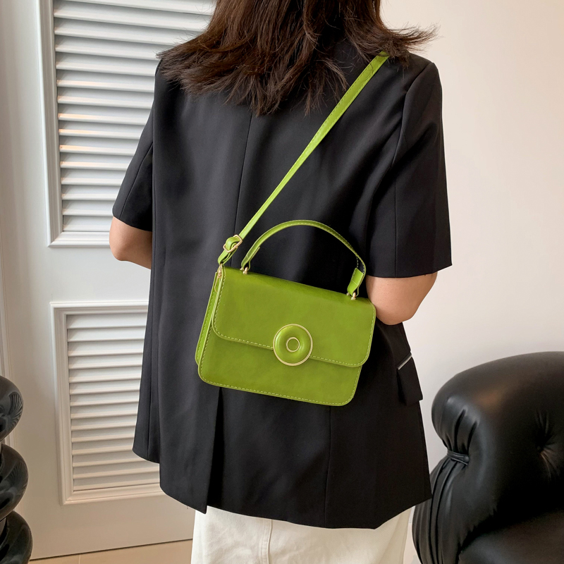 Women's All Seasons Pu Leather Streetwear Handbag display picture 9