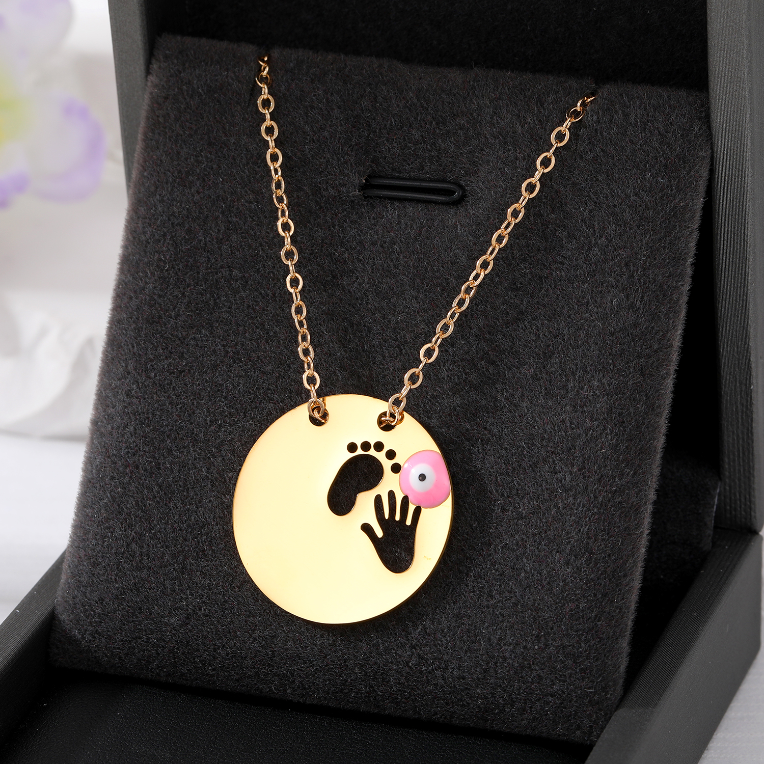 Simple Style Classic Style Round Devil's Eye Hand Stainless Steel Alloy Plating Hollow Out Pendant Necklace display picture 10