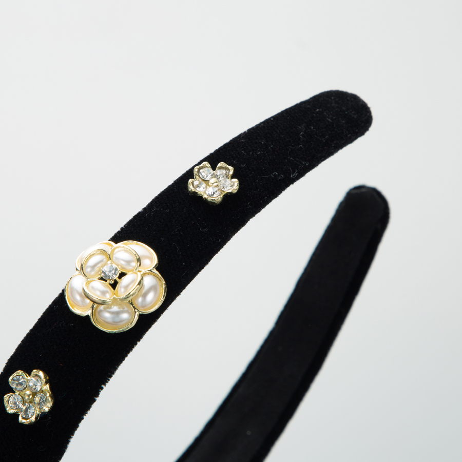 Elegant Luxurious Petal Flannel Inlay Artificial Pearls Rhinestones Hair Band display picture 4
