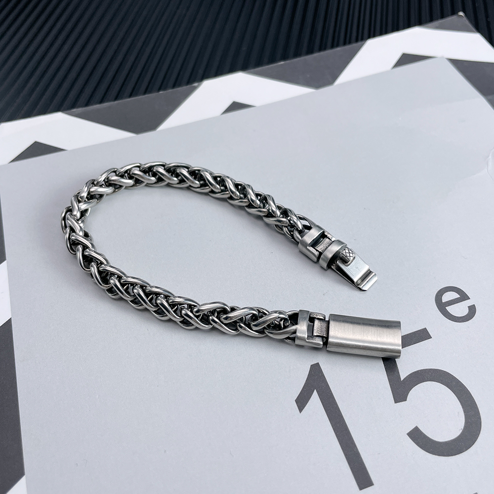 Hip-Hop Vintage Style Solid Color 304 Stainless Steel Men'S Bracelets display picture 7