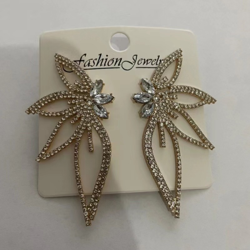 Glam Shiny Flower Alloy Plating Inlay Artificial Diamond 14k Gold Plated Women's Ear Studs display picture 4