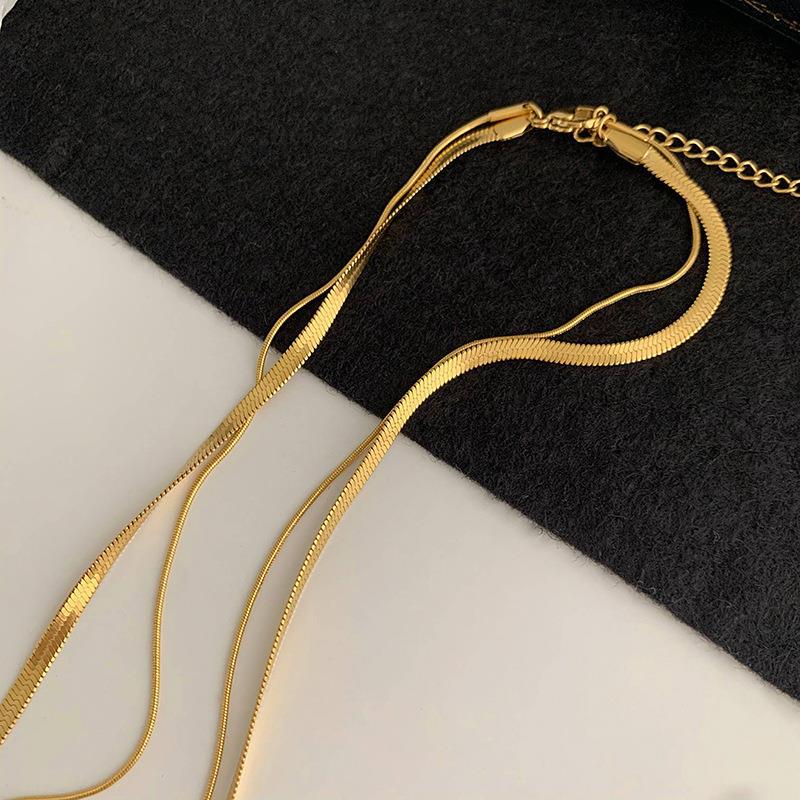 304 Stainless Steel 18K Gold Plated Punk Simple Style Plating Solid Color Layered Necklaces display picture 3
