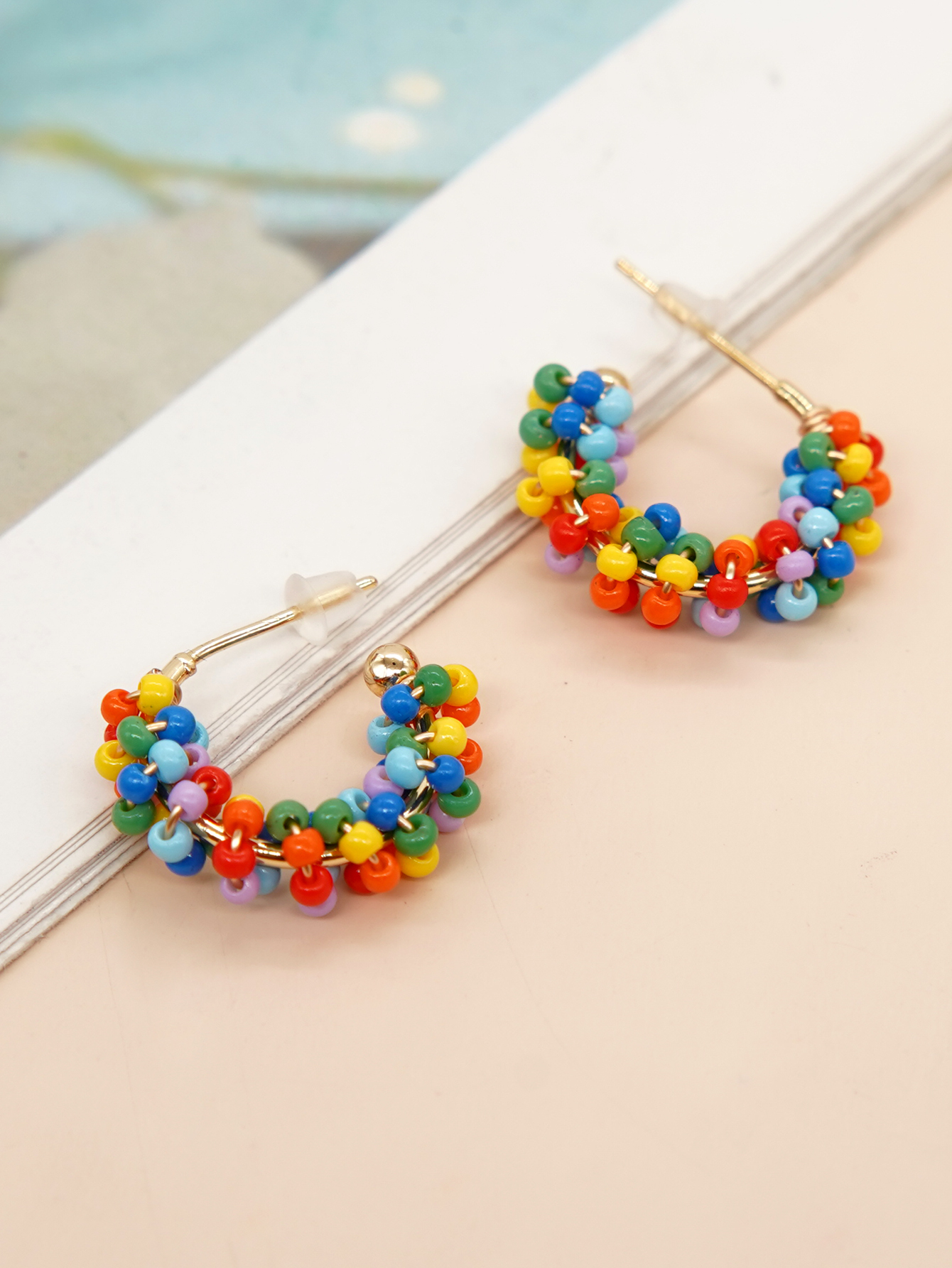 1 Pair Sweet C Shape Multicolor Beaded Braid Glass Copper Ear Studs display picture 13