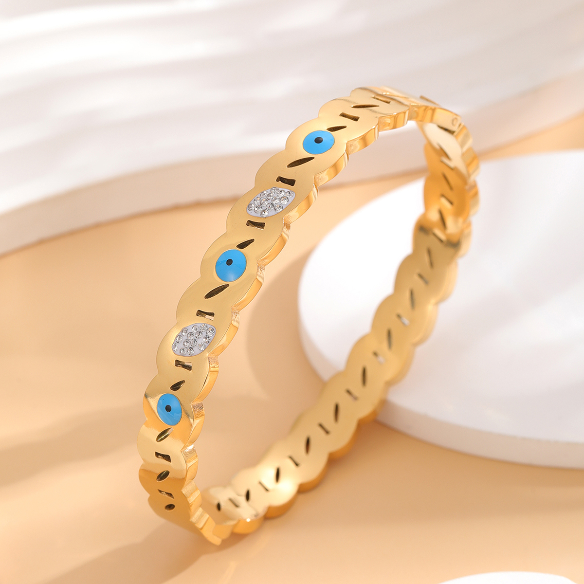 French Style Artistic Eye Titanium Steel Epoxy Plating Inlay Rhinestones Gold Plated Bangle display picture 1