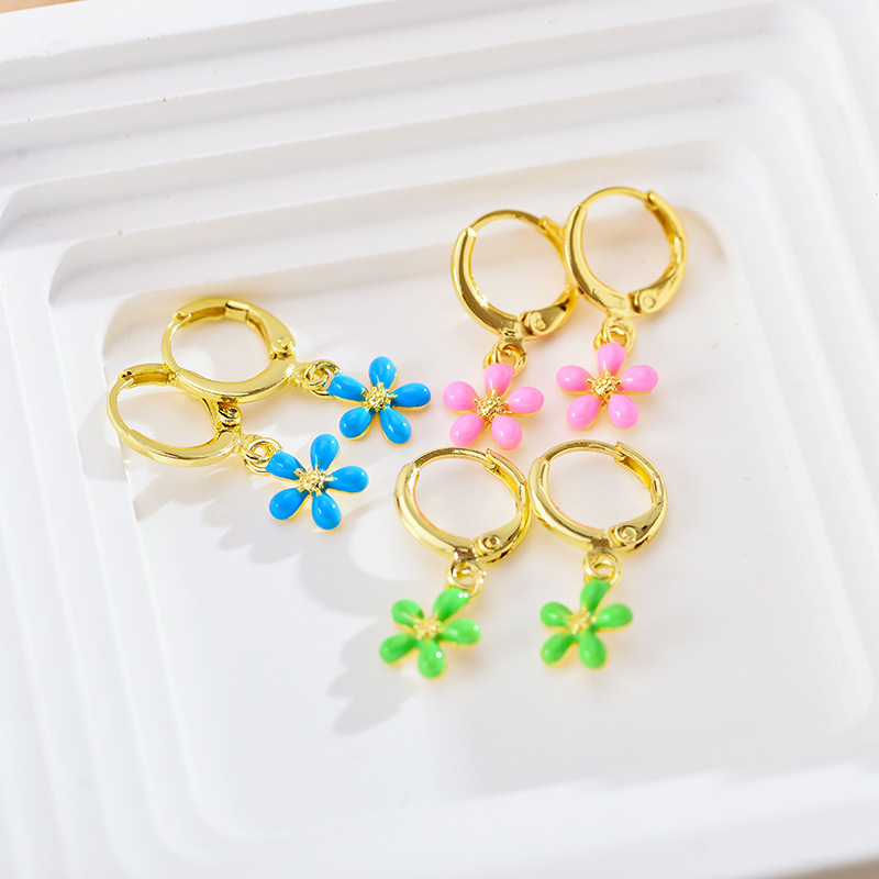 1 Pair Cute Vacation Flower Enamel Plating Copper Gold Plated Drop Earrings display picture 1