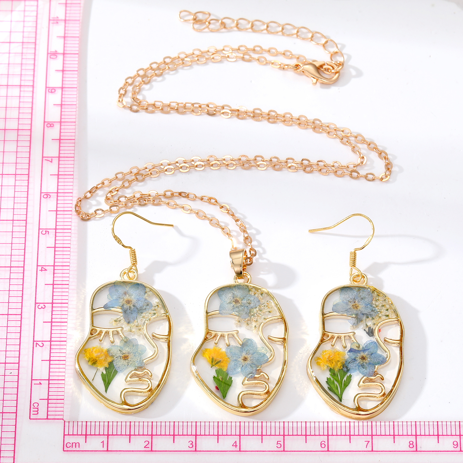 Casual Vacation Simple Style Flower Resin Wholesale Earrings Necklace display picture 5