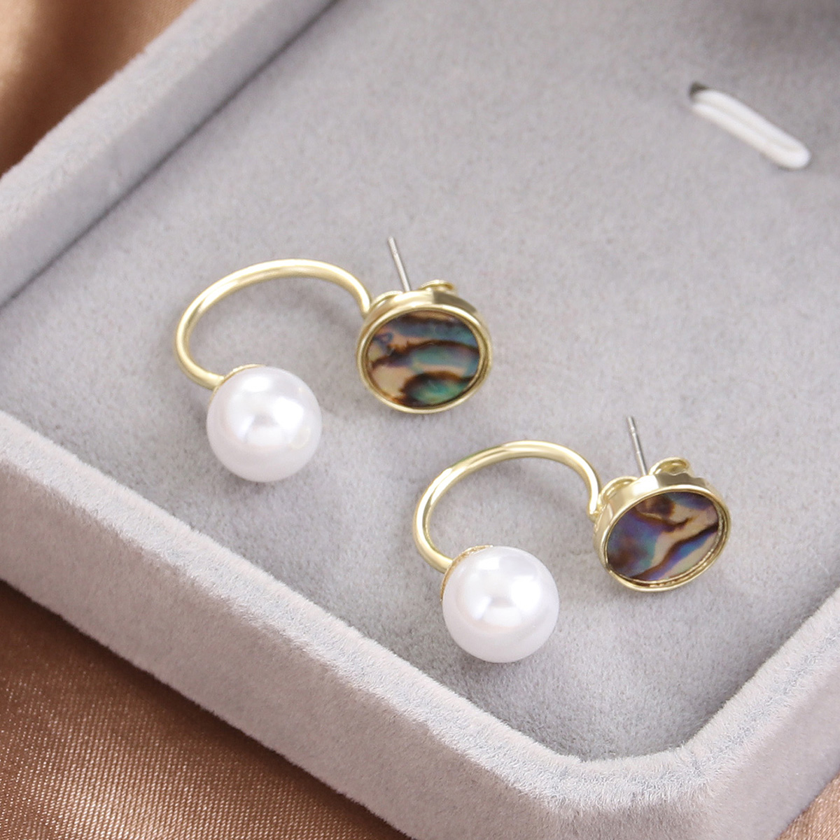Fairy Style Korean Style Apple Alloy Inlay Artificial Pearls Shell Women's Ear Studs display picture 10