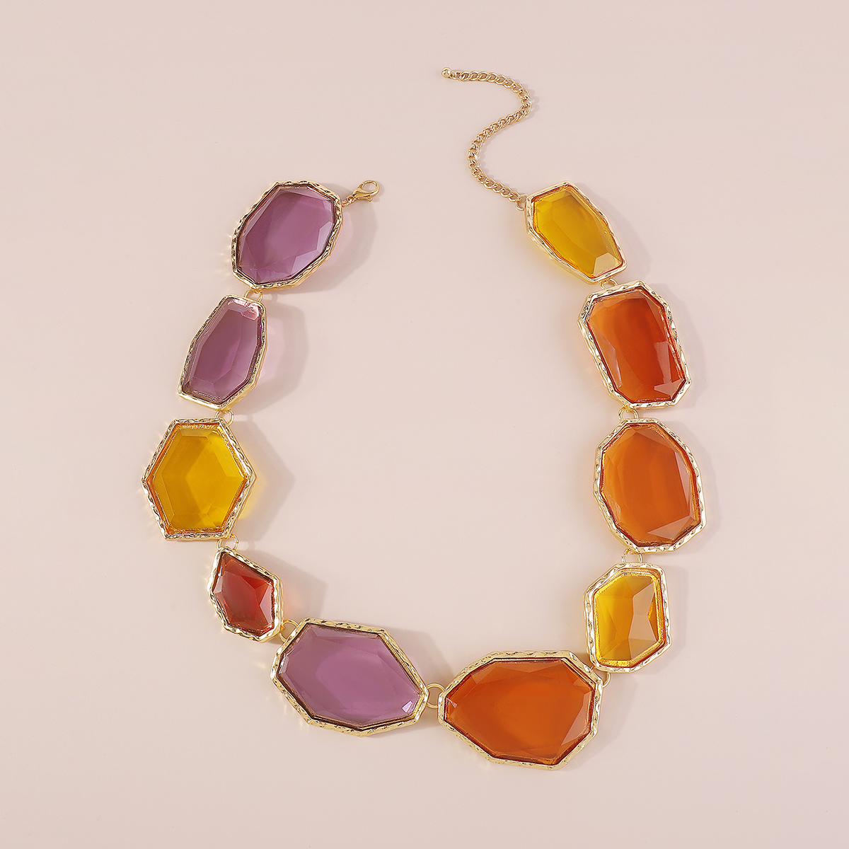 Exaggerated Vacation Solid Color Geometric Alloy Plating Transparent Inlay Resin Women's Necklace display picture 9