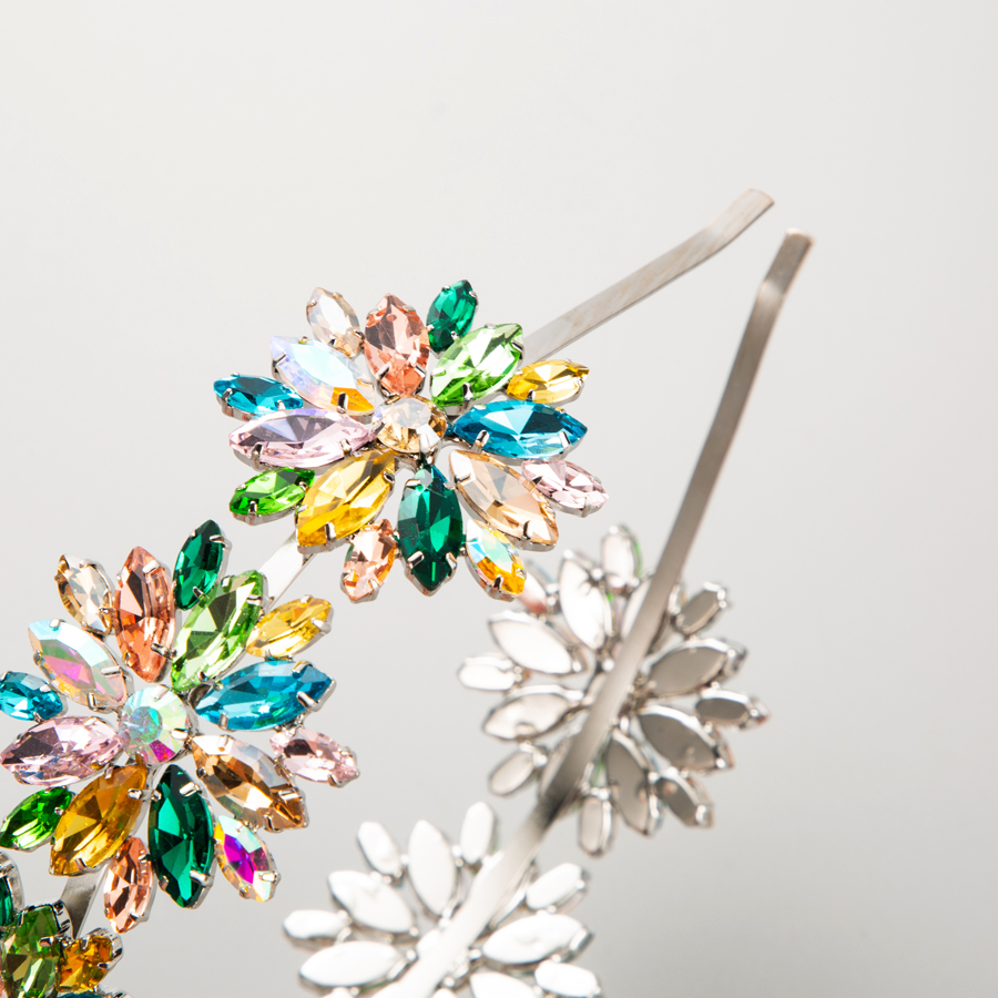 Glamour Lujoso Flor Aleación Embutido Diamantes De Imitación Banda Para El Cabello display picture 4