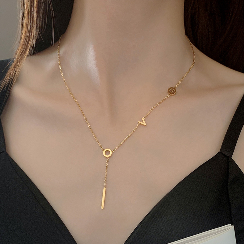 304 Stainless Steel 18K Gold Plated Rose Gold Plated Lady Simple Style Plating Geometric Necklace display picture 2