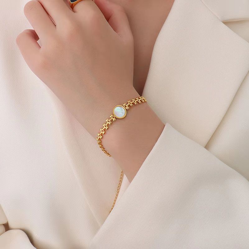 Glam Sexy Round Heart Shape Titanium Steel Plating 18k Gold Plated Silver Plated Bracelets display picture 2