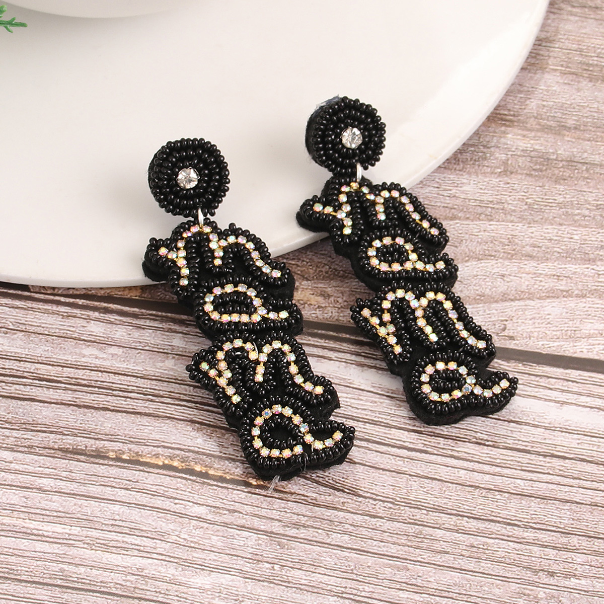 1 Pair Vintage Style Mama Letter Braid Nylon Drop Earrings display picture 2