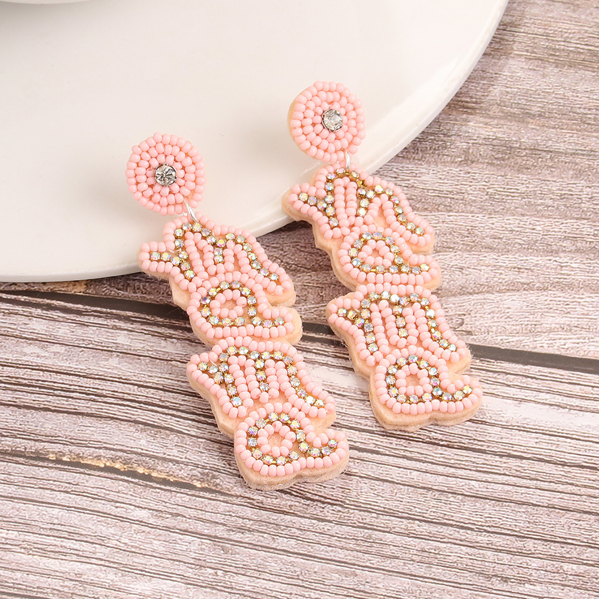 1 Pair Vintage Style Mama Letter Braid Nylon Drop Earrings display picture 3