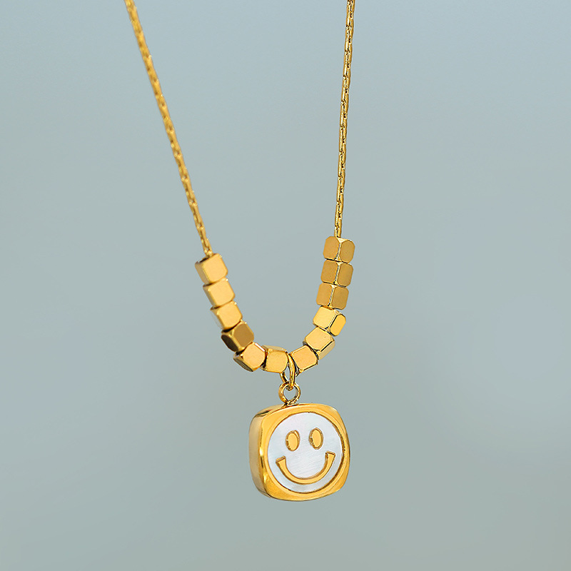 Casual Simple Style Smiley Face Titanium Steel Plating Inlay Shell 18k Gold Plated Pendant Necklace display picture 5