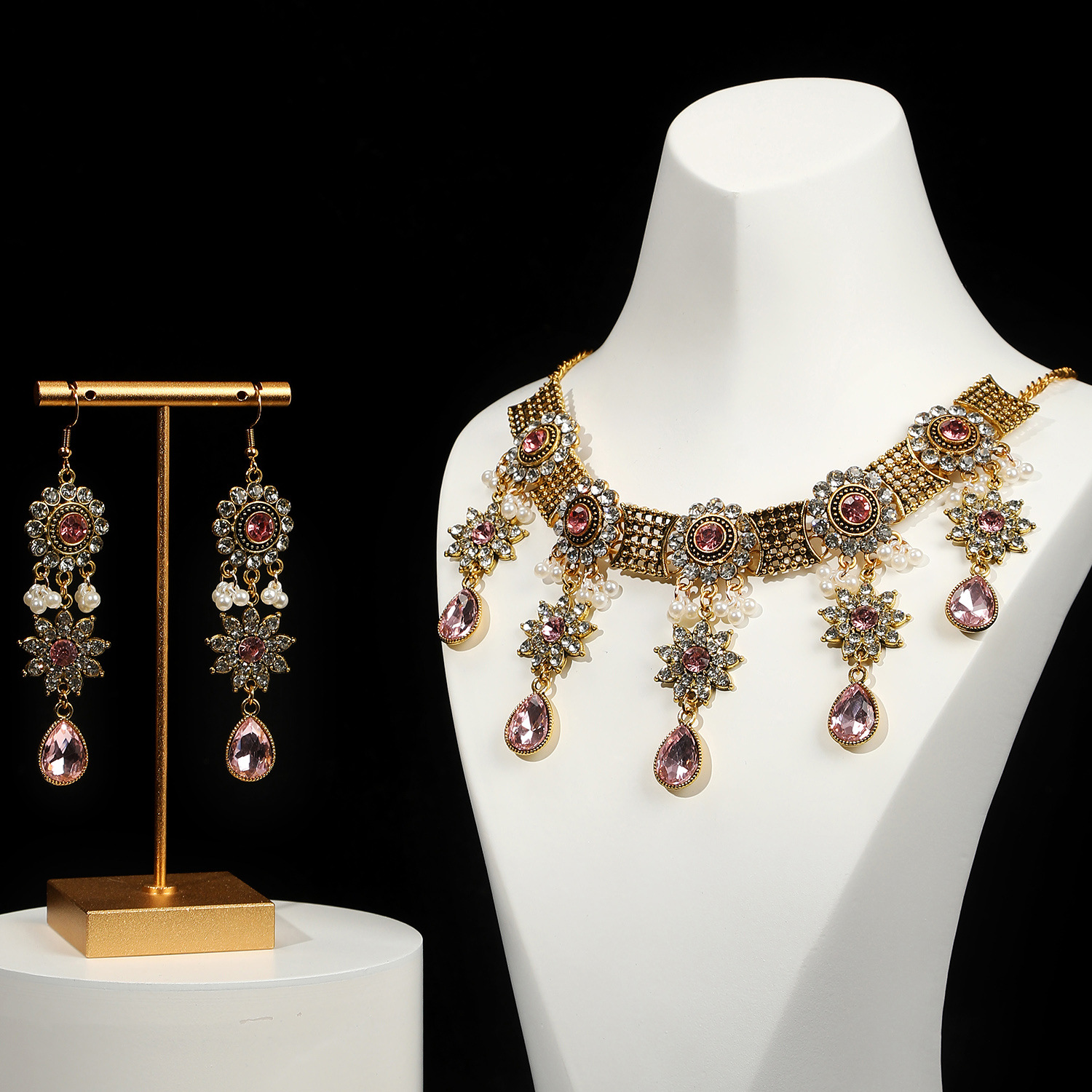 Elegant Vintage-stil Luxuriös Geometrisch Blume Juwel Türkis Legierung Großhandel Ohrringe Halskette display picture 8