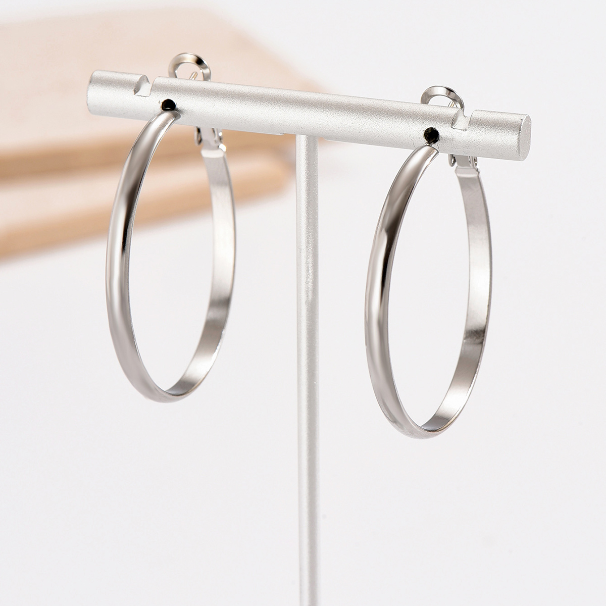 1 Pair Simple Style Round Polishing 304 Stainless Steel Hoop Earrings display picture 1