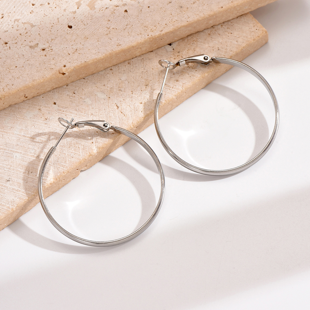 1 Pair Simple Style Round Polishing 304 Stainless Steel Hoop Earrings display picture 4