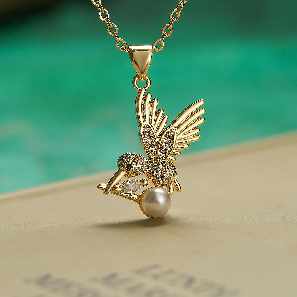 Simple Style Commute Dragonfly Copper Plating Inlay Zircon 18k Gold Plated Pendant Necklace display picture 5